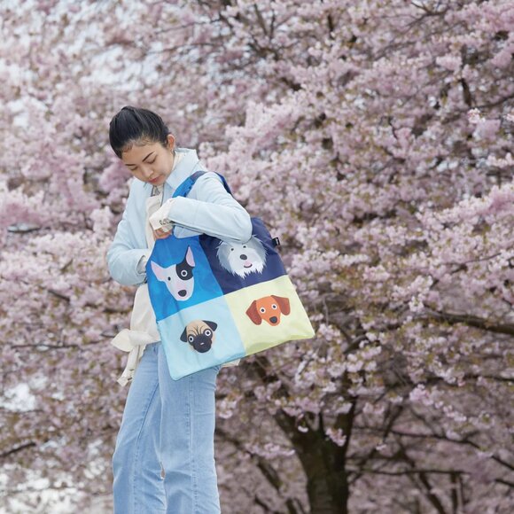 LOQI STEPHEN CHEETHAM Dogs Recycled Bag - Picture 2 of 3